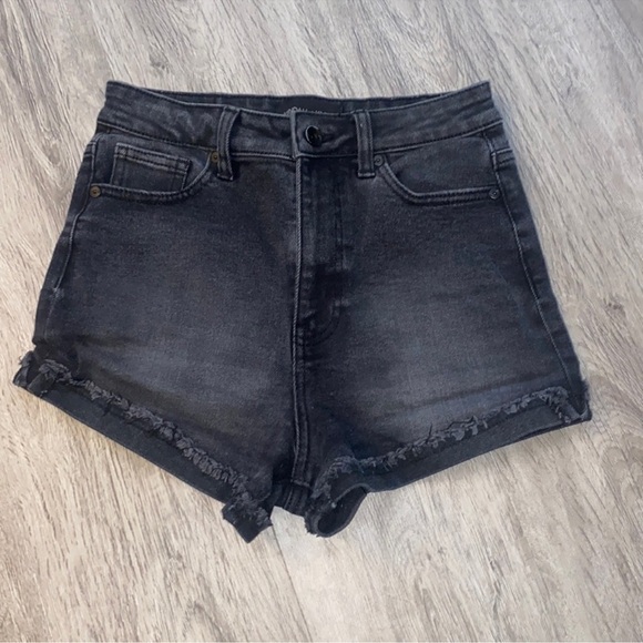Kendall & Kylie Denim Shorts Size 26 - Picture 1 of 6